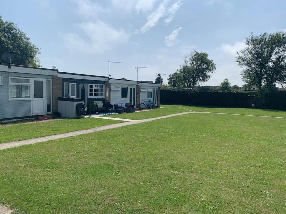 Hugo'S Hideaway Free Wifi Villa Hemsby Luaran gambar